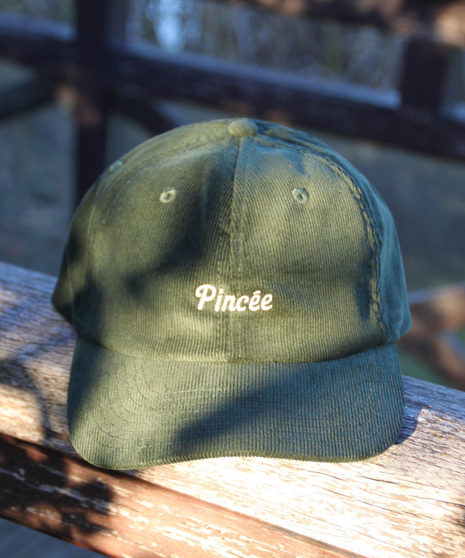 Casquette - La velours brodée